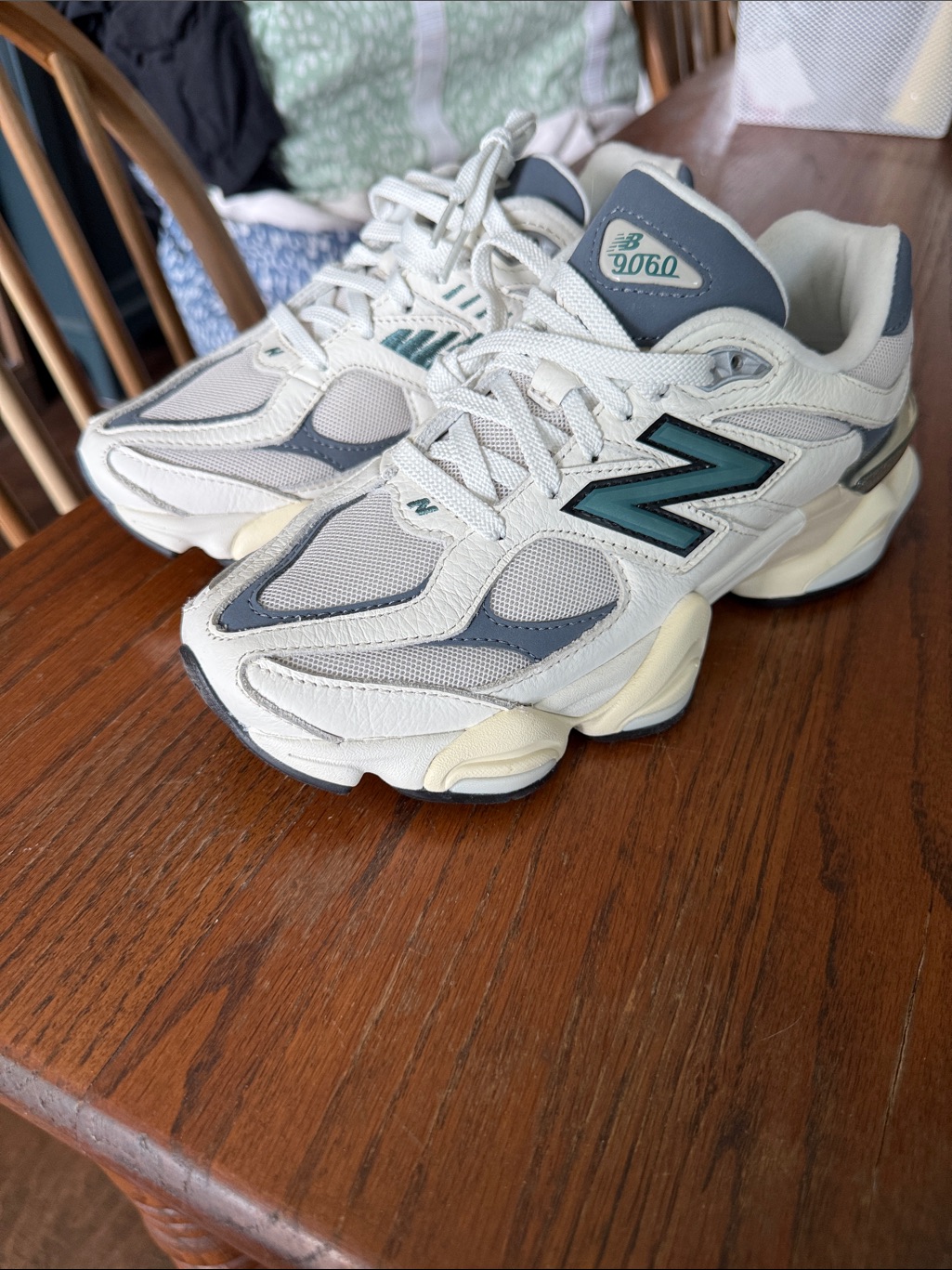 New Balance 9060